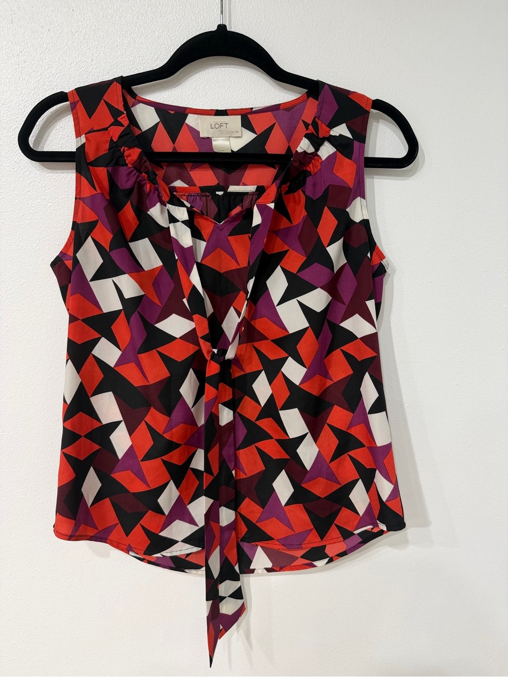LOFT Women Petites PS Sleeveless Geometric V-Neck Tie Front Blouse Multicolor